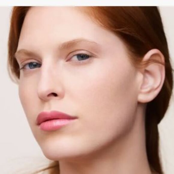 Hermes Hermèsistible Lip Care Oil in Rose Pitaya(3) - Picture 3 of 5